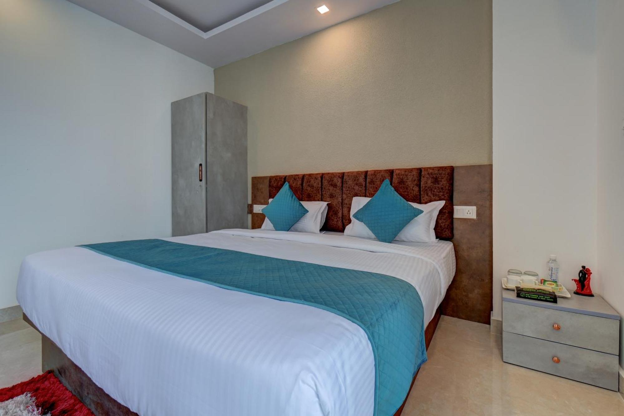 Hotel Cloud 9 Luxury Stay Mysuru Zewnętrze zdjęcie