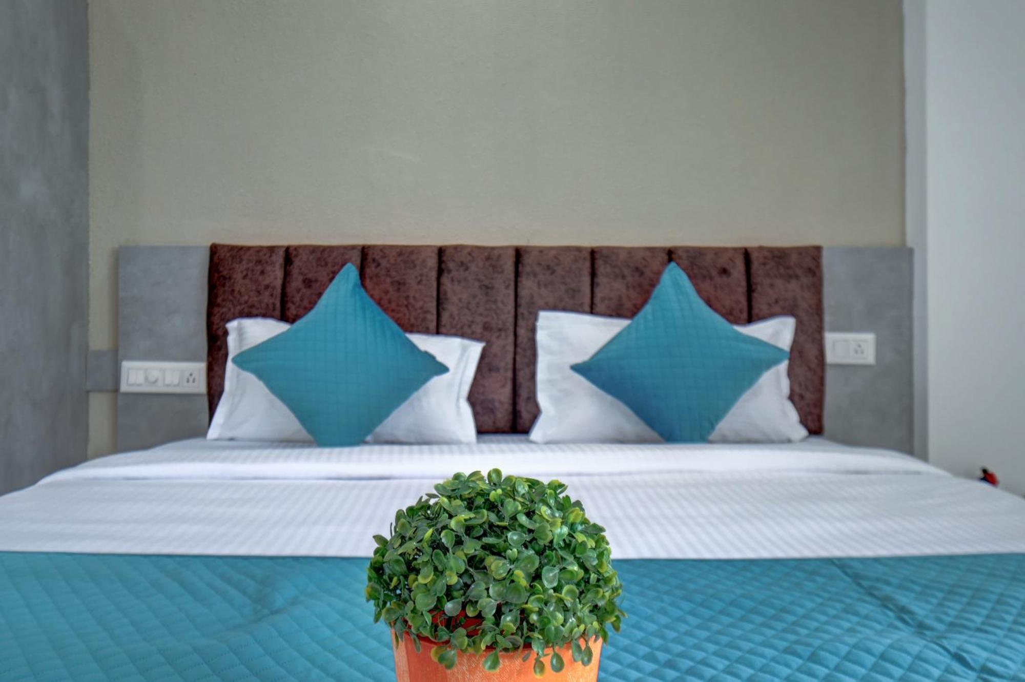 Hotel Cloud 9 Luxury Stay Mysuru Zewnętrze zdjęcie