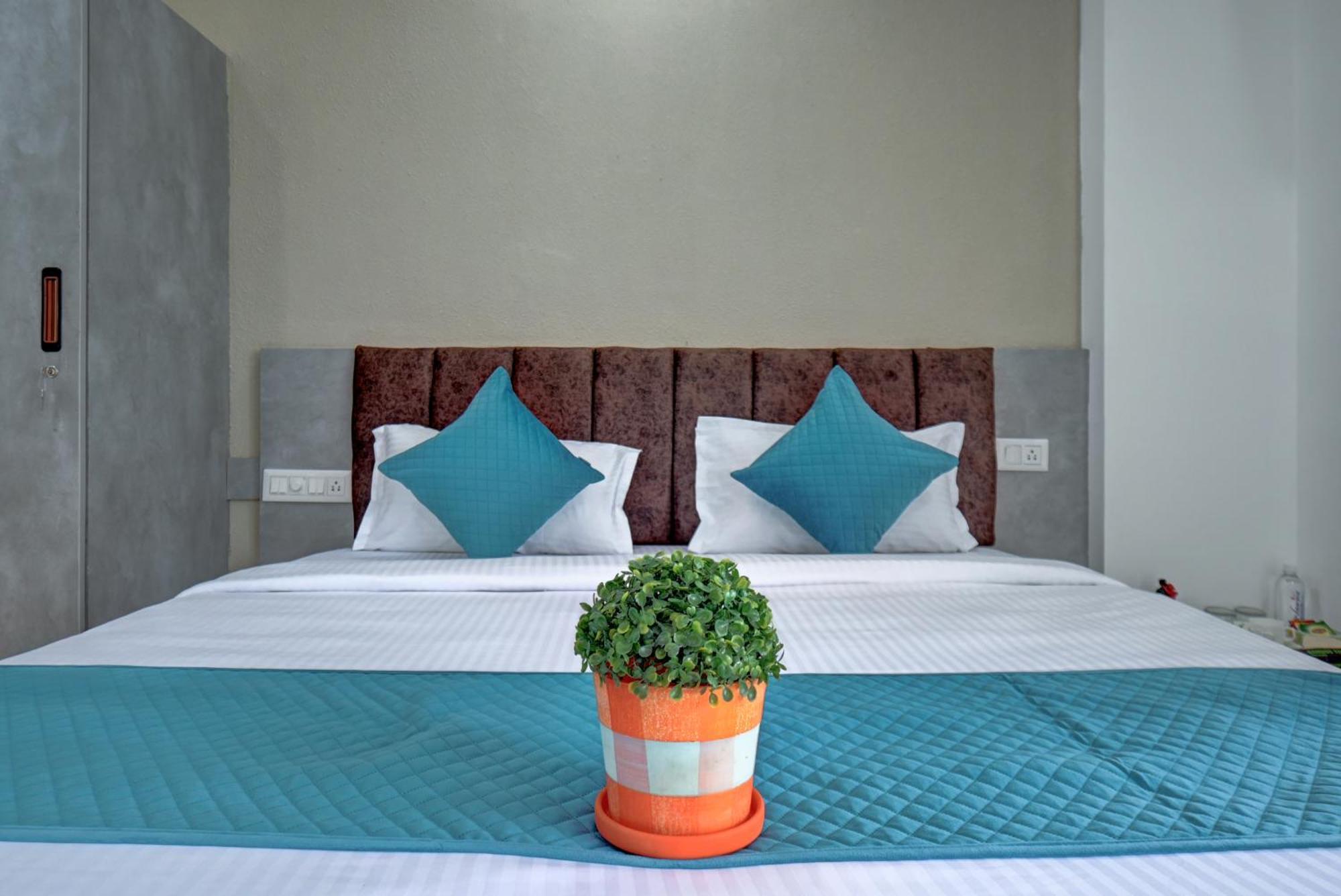 Hotel Cloud 9 Luxury Stay Mysuru Zewnętrze zdjęcie